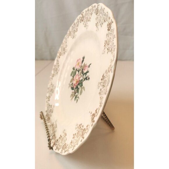 Plate made by Johnson Brothers USA Decorated by Sovereign Potters Canada ci 1959 - Picture 2 of 9